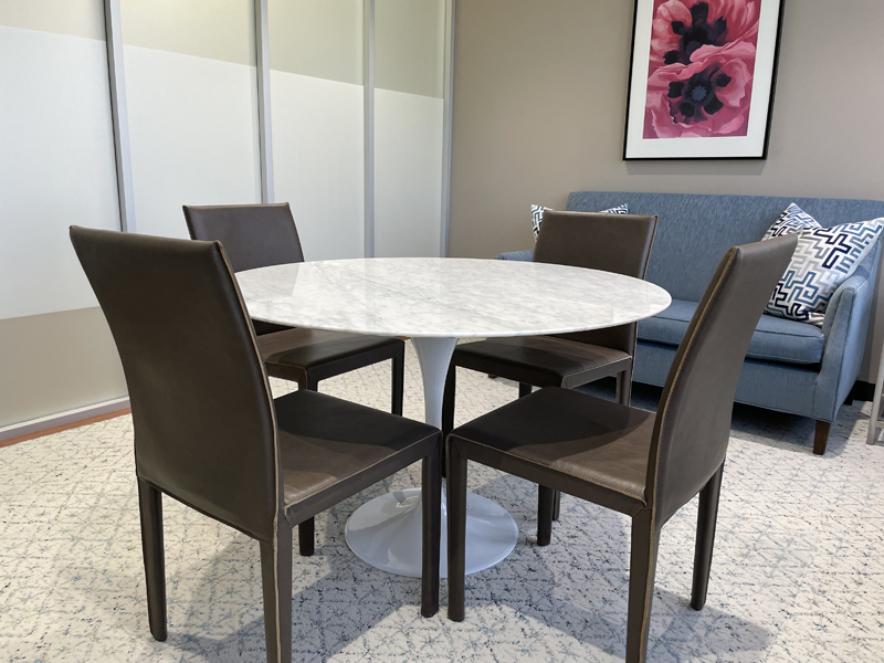 Steely MD FACS Plastic Surgery Consultation Room